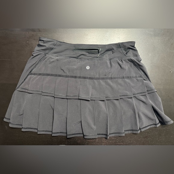 lululemon athletica Pants - Lululemon Pace Setter Skirt - Size 8
(Classic Black)- older release